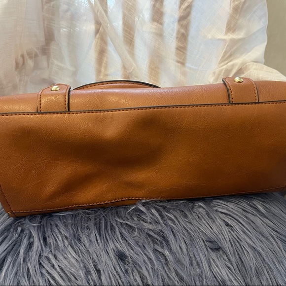 London Fog Purse - Picture 2 of 7